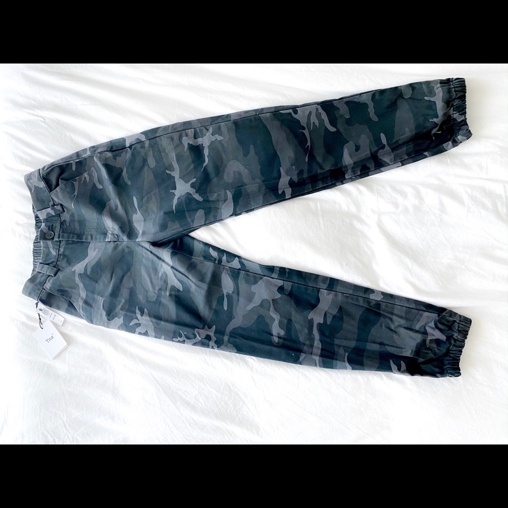 BRAND NEW ARITZIA PANTS